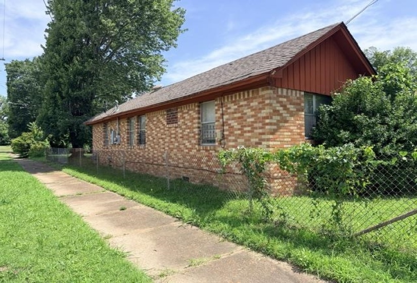 2188 SHANNON AVE, Memphis, Tennessee 38108, 3 Bedrooms Bedrooms, 5 Rooms Rooms,1 BathroomBathrooms,Residential,For Sale,SHANNON,10224590