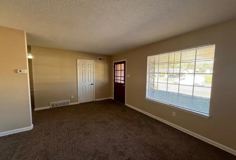 5115 AUREEN DR, Memphis, Tennessee 38109, 3 Bedrooms Bedrooms, 5 Rooms Rooms,1.1 BathroomsBathrooms,Residential,For Sale,AUREEN,10224592