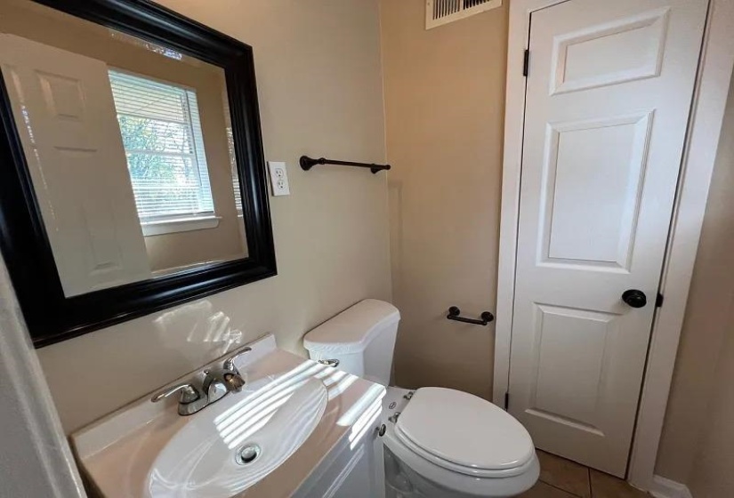 5115 AUREEN DR, Memphis, Tennessee 38109, 3 Bedrooms Bedrooms, 5 Rooms Rooms,1.1 BathroomsBathrooms,Residential,For Sale,AUREEN,10224592