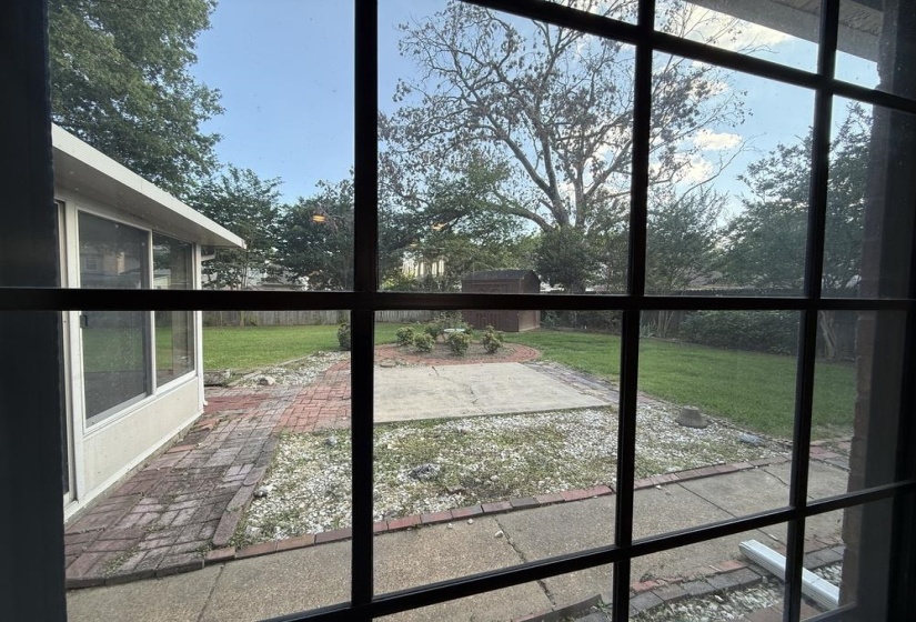 7637 CROSS VILLAGE DR, Germantown, Tennessee 38138, 4 Bedrooms Bedrooms, 8 Rooms Rooms,3 BathroomsBathrooms,Residential,For Sale,CROSS VILLAGE,10224593
