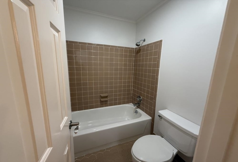 7637 CROSS VILLAGE DR, Germantown, Tennessee 38138, 4 Bedrooms Bedrooms, 8 Rooms Rooms,3 BathroomsBathrooms,Residential,For Sale,CROSS VILLAGE,10224593
