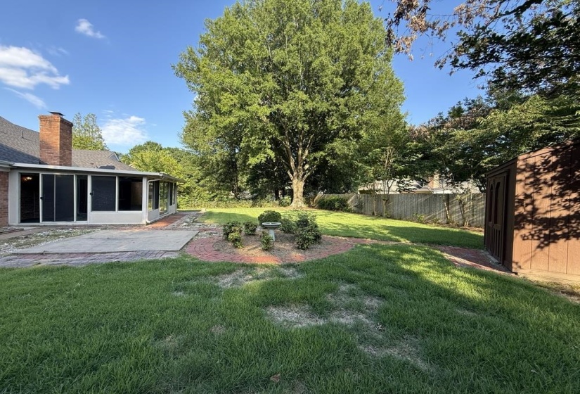 7637 CROSS VILLAGE DR, Germantown, Tennessee 38138, 4 Bedrooms Bedrooms, 8 Rooms Rooms,3 BathroomsBathrooms,Residential,For Sale,CROSS VILLAGE,10224593