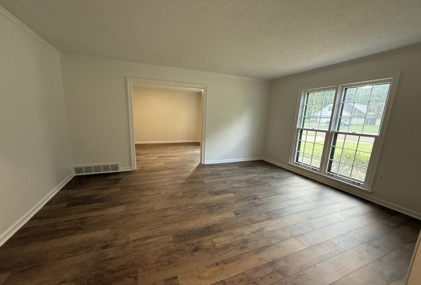 7637 CROSS VILLAGE DR, Germantown, Tennessee 38138, 4 Bedrooms Bedrooms, 8 Rooms Rooms,3 BathroomsBathrooms,Residential,For Sale,CROSS VILLAGE,10224593