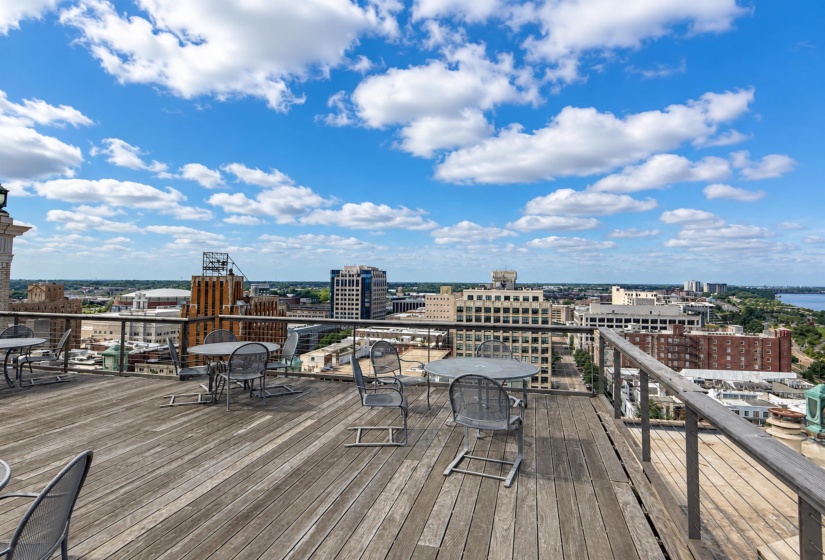 66 MONROE AVE, Memphis, Tennessee 38103, 1 Bedroom Bedrooms, 3 Rooms Rooms,1 BathroomBathrooms,Residential,For Sale,MONROE,10224594