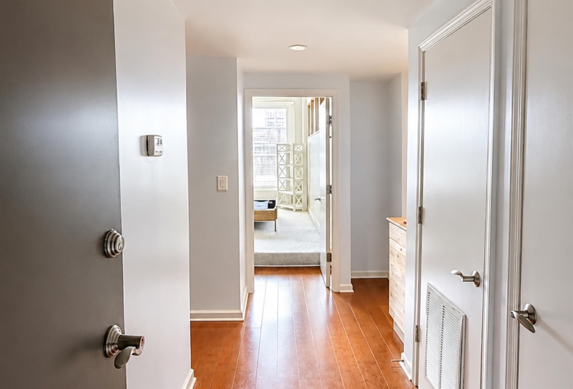 66 MONROE AVE, Memphis, Tennessee 38103, 1 Bedroom Bedrooms, 3 Rooms Rooms,1 BathroomBathrooms,Residential,For Sale,MONROE,10224594