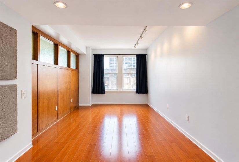 66 MONROE AVE, Memphis, Tennessee 38103, 1 Bedroom Bedrooms, 3 Rooms Rooms,1 BathroomBathrooms,Residential,For Sale,MONROE,10224594