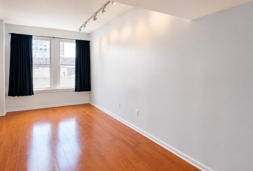 66 MONROE AVE, Memphis, Tennessee 38103, 1 Bedroom Bedrooms, 3 Rooms Rooms,1 BathroomBathrooms,Residential,For Sale,MONROE,10224594