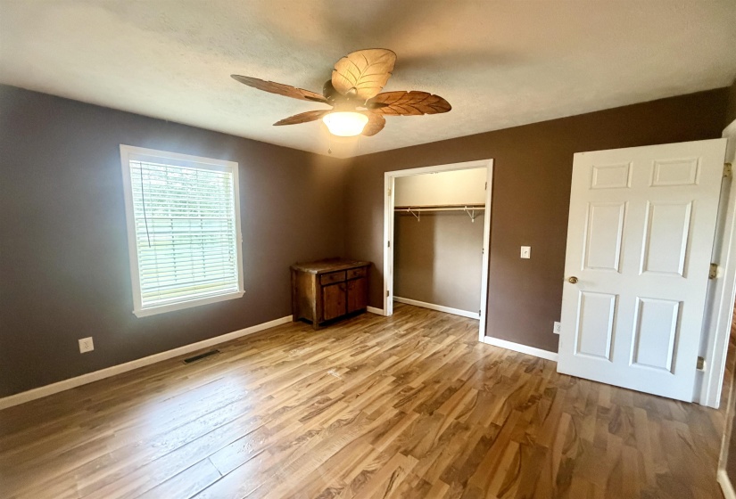 1551 LEAPWOOD ENVILLE RD, Adamsville, Tennessee 38310-4739, 3 Bedrooms Bedrooms, 8 Rooms Rooms,2 BathroomsBathrooms,Residential,For Sale,LEAPWOOD ENVILLE,10224596