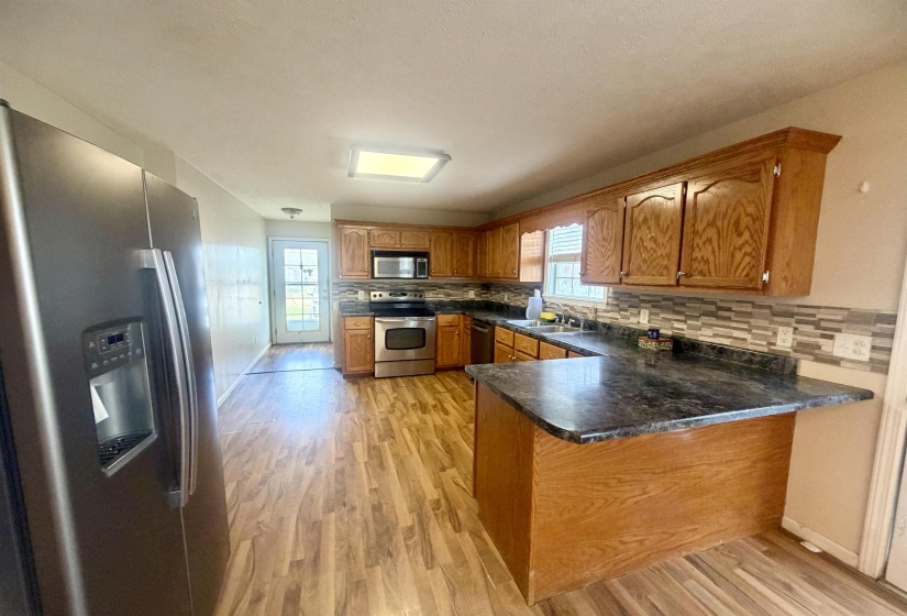 1551 LEAPWOOD ENVILLE RD, Adamsville, Tennessee 38310-4739, 3 Bedrooms Bedrooms, 8 Rooms Rooms,2 BathroomsBathrooms,Residential,For Sale,LEAPWOOD ENVILLE,10224596