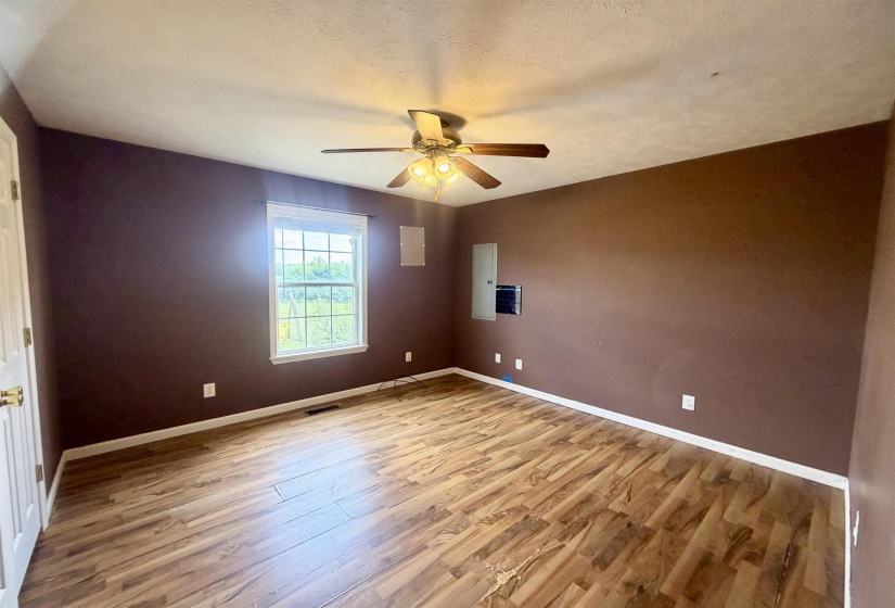 1551 LEAPWOOD ENVILLE RD, Adamsville, Tennessee 38310-4739, 3 Bedrooms Bedrooms, 8 Rooms Rooms,2 BathroomsBathrooms,Residential,For Sale,LEAPWOOD ENVILLE,10224596