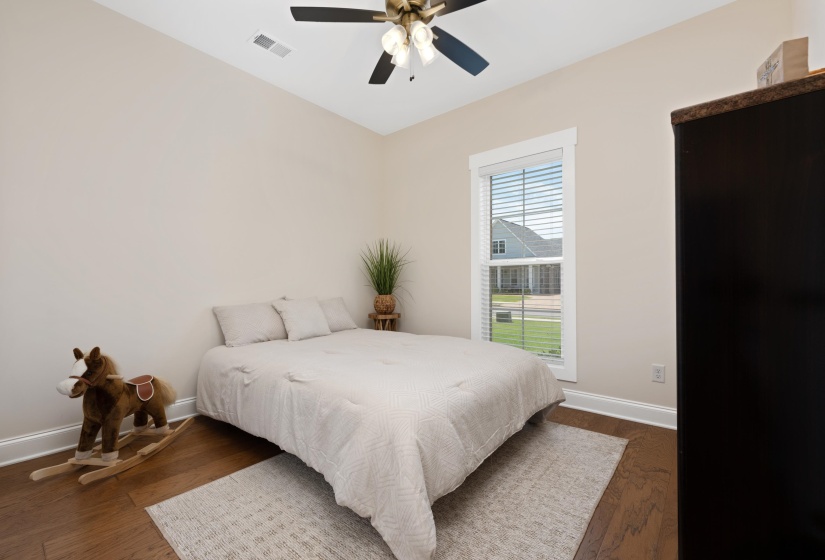 2866 HIGH POINTE AVE, Southaven, Mississippi 38672, 3 Bedrooms Bedrooms, 6 Rooms Rooms,0.3 BathroomBathrooms,Residential,For Sale,HIGH POINTE,10224603