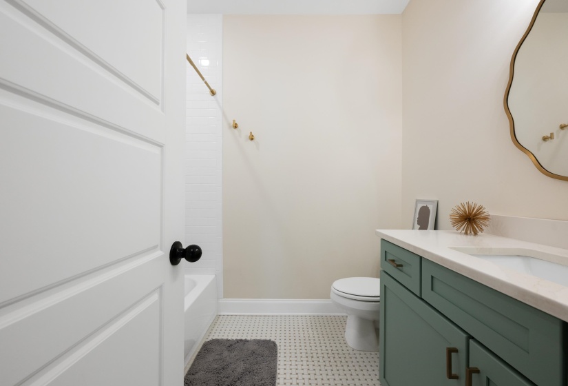 2866 HIGH POINTE AVE, Southaven, Mississippi 38672, 3 Bedrooms Bedrooms, 6 Rooms Rooms,0.3 BathroomBathrooms,Residential,For Sale,HIGH POINTE,10224603