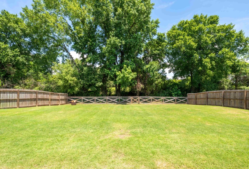 2866 HIGH POINTE AVE, Southaven, Mississippi 38672, 3 Bedrooms Bedrooms, 6 Rooms Rooms,0.3 BathroomBathrooms,Residential,For Sale,HIGH POINTE,10224603