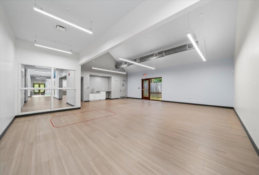 1430 POPLAR AVE, Memphis, Tennessee 38104, 0 , 0 ,0,Commercial/industrial,For Sale,POPLAR,0,10224618