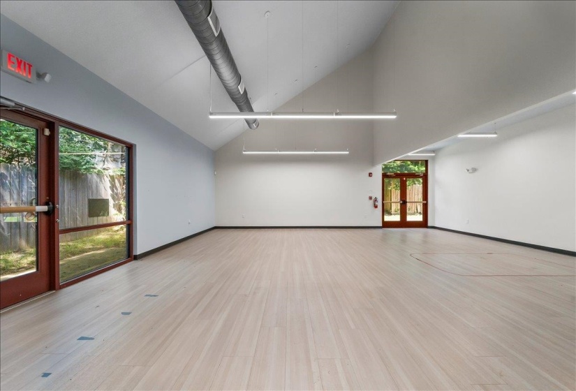 1430 POPLAR AVE, Memphis, Tennessee 38104, 0 , 0 ,0,Commercial/industrial,For Sale,POPLAR,0,10224618