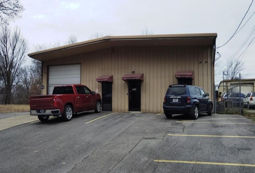 3230 LINDA DR, Memphis, Tennessee 38118, ,Commercial/industrial,For Sale,LINDA,10224649