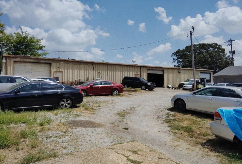 3230 LINDA DR, Memphis, Tennessee 38118, 0 , 0 ,0,Commercial/industrial,For Sale,LINDA,0,10224649