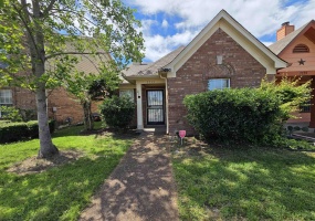 7733 SHADOWLAND DR, Memphis, Tennessee 38125-2851, 2 Bedrooms Bedrooms, 5 Rooms Rooms,2 BathroomsBathrooms,Rental Properties,For Sale,SHADOWLAND,10224616