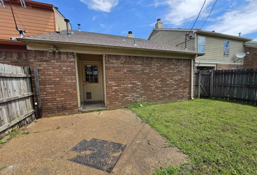 7733 SHADOWLAND DR, Memphis, Tennessee 38125-2851, 2 Bedrooms Bedrooms, 5 Rooms Rooms,2 BathroomsBathrooms,Rental Properties,For Sale,SHADOWLAND,10224616