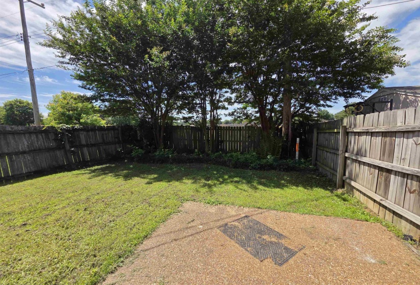 7733 SHADOWLAND DR, Memphis, Tennessee 38125-2851, 2 Bedrooms Bedrooms, 5 Rooms Rooms,2 BathroomsBathrooms,Rental Properties,For Sale,SHADOWLAND,10224616