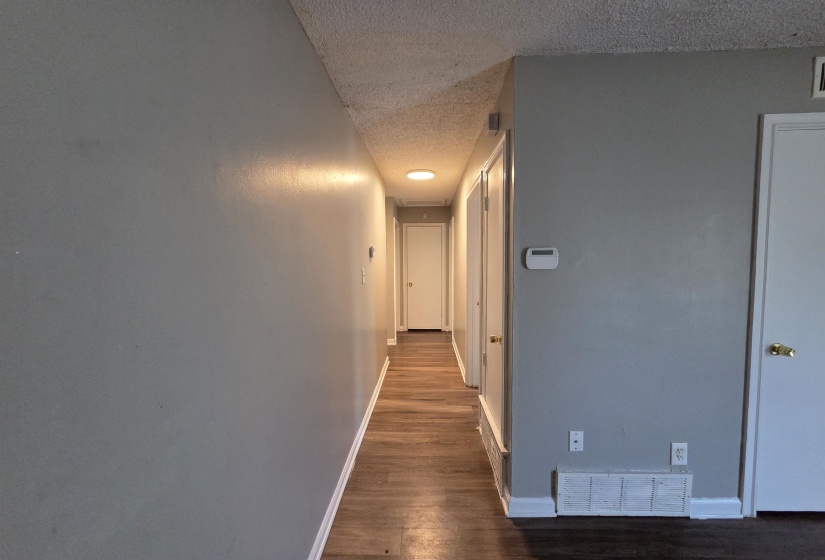 3277 VALLEY STREAM CV, Memphis, Tennessee 38128-1024, 4 Bedrooms Bedrooms, 6 Rooms Rooms,2 BathroomsBathrooms,Rental Properties,For Sale,VALLEY STREAM,10224617