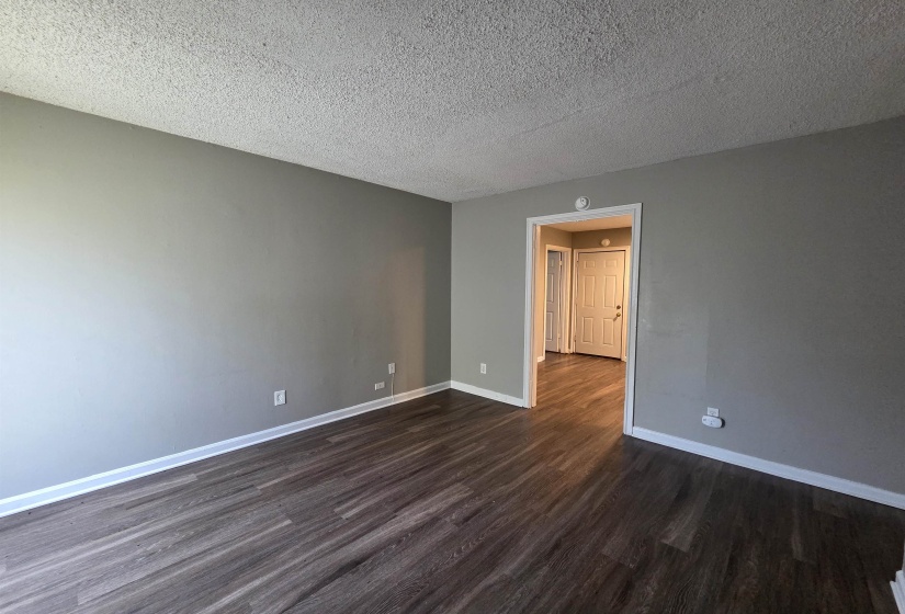 3277 VALLEY STREAM CV, Memphis, Tennessee 38128-1024, 4 Bedrooms Bedrooms, 6 Rooms Rooms,2 BathroomsBathrooms,Rental Properties,For Sale,VALLEY STREAM,10224617