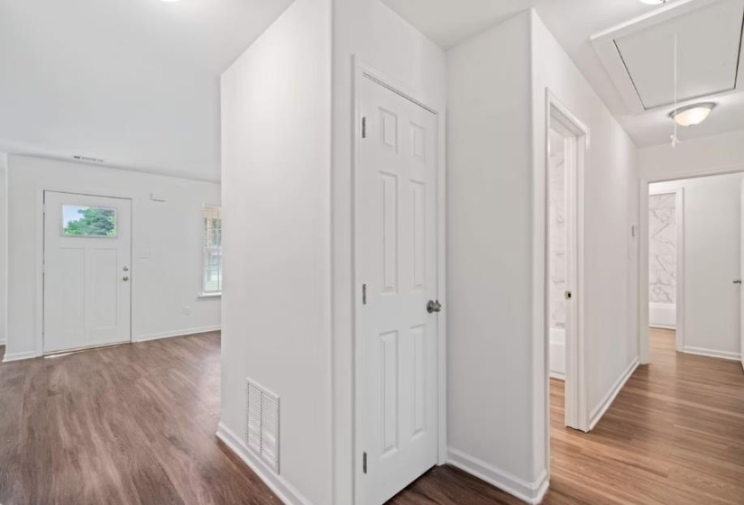 5 BYFIELD DR, Memphis, Tennessee 38109, 4 Bedroom Bedrooms, 6 Room Rooms,2 BathroomBathrooms,Residential,For Sale,BYFIELD,0,10210386