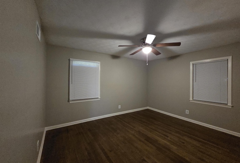 4723 WOODDALE AVE, Memphis, Tennessee 38118-5300, 3 Bedrooms Bedrooms, 6 Rooms Rooms,2 BathroomsBathrooms,Rental Properties,For Sale,WOODDALE,10224640