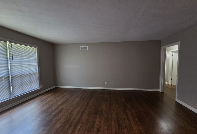4723 WOODDALE AVE, Memphis, Tennessee 38118-5300, 3 Bedrooms Bedrooms, 6 Rooms Rooms,2 BathroomsBathrooms,Rental Properties,For Sale,WOODDALE,10224640