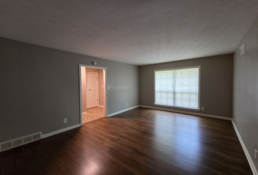 4723 WOODDALE AVE, Memphis, Tennessee 38118-5300, 3 Bedrooms Bedrooms, 6 Rooms Rooms,2 BathroomsBathrooms,Rental Properties,For Sale,WOODDALE,10224640