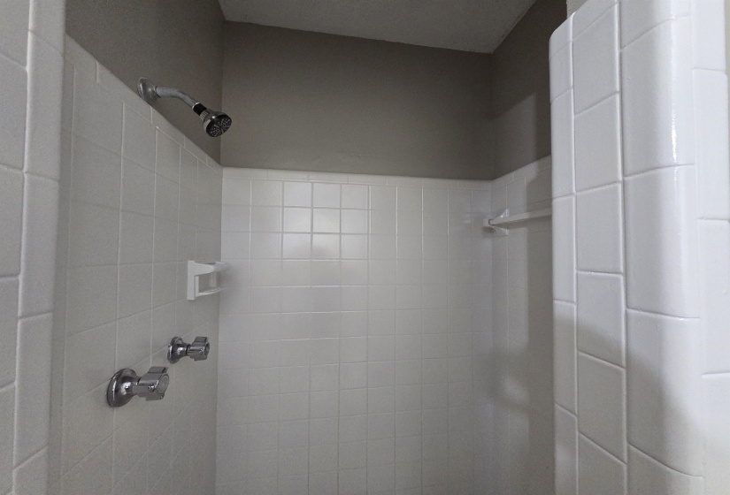 4723 WOODDALE AVE, Memphis, Tennessee 38118-5300, 3 Bedrooms Bedrooms, 6 Rooms Rooms,2 BathroomsBathrooms,Rental Properties,For Sale,WOODDALE,10224640