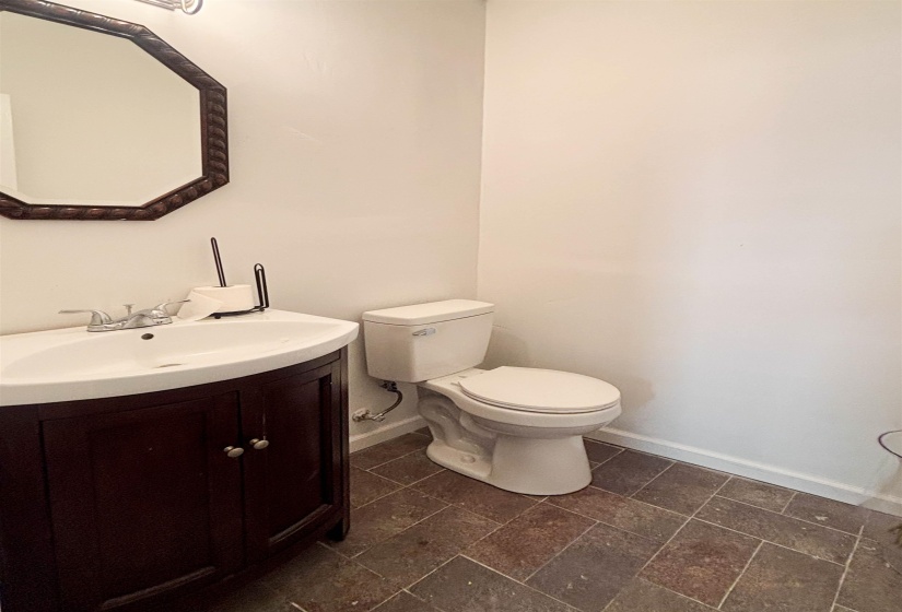 800 SILVER SANDS DR, Memphis, Tennessee 38018, 3 Bedroom Bedrooms, 6 Room Rooms,2.1 BathroomBathrooms,Residential,For Sale,SILVER SANDS,0,10222722