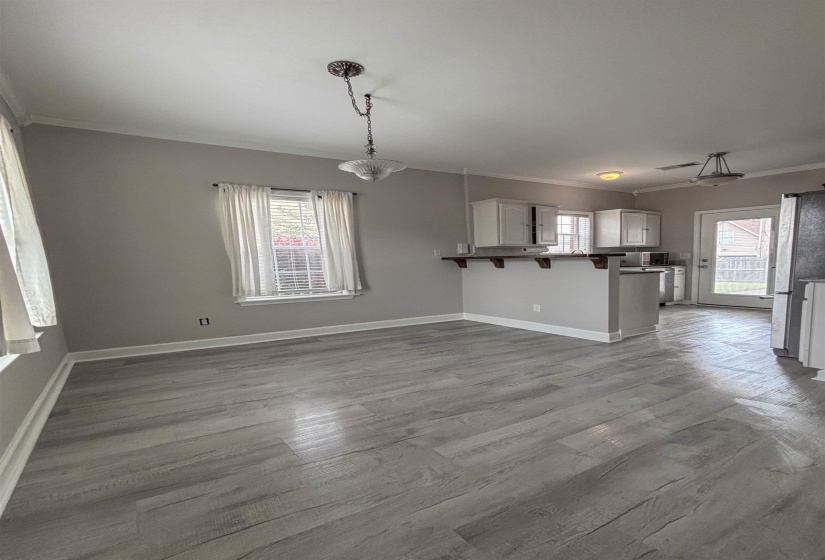 800 SILVER SANDS DR, Memphis, Tennessee 38018, 3 Bedroom Bedrooms, 6 Room Rooms,2.1 BathroomBathrooms,Residential,For Sale,SILVER SANDS,0,10222722