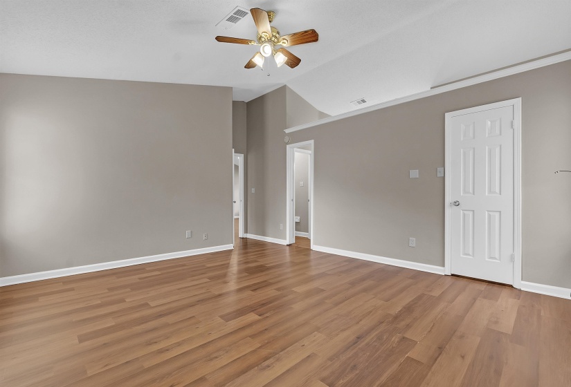 7164 PEPPERMILL LN, Memphis, Tennessee 38125, 3 Bedrooms Bedrooms, 5 Rooms Rooms,2 BathroomsBathrooms,Residential,For Sale,PEPPERMILL,10224624