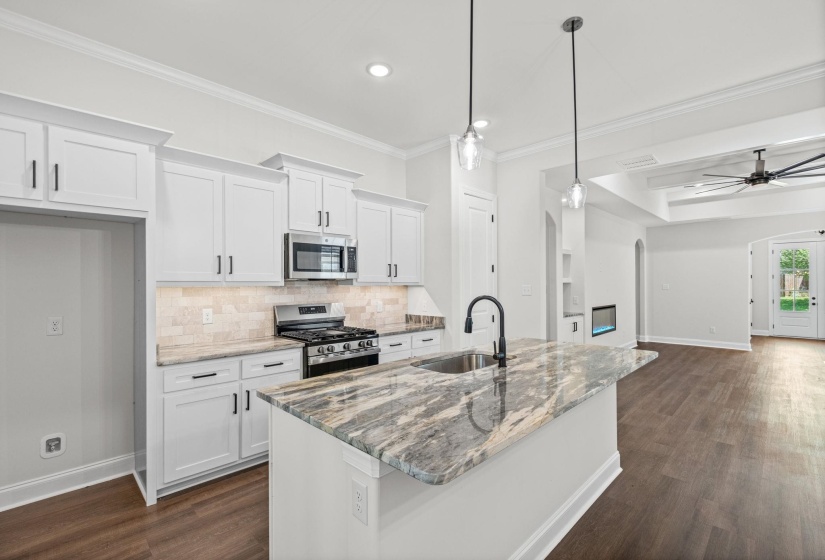 7299 WINTERBROOK LN, Cordova, Tennessee 38018, 4 Bedroom Bedrooms, 7 Room Rooms,2.1 BathroomBathrooms,Residential,For Sale,WINTERBROOK,0,10224627
