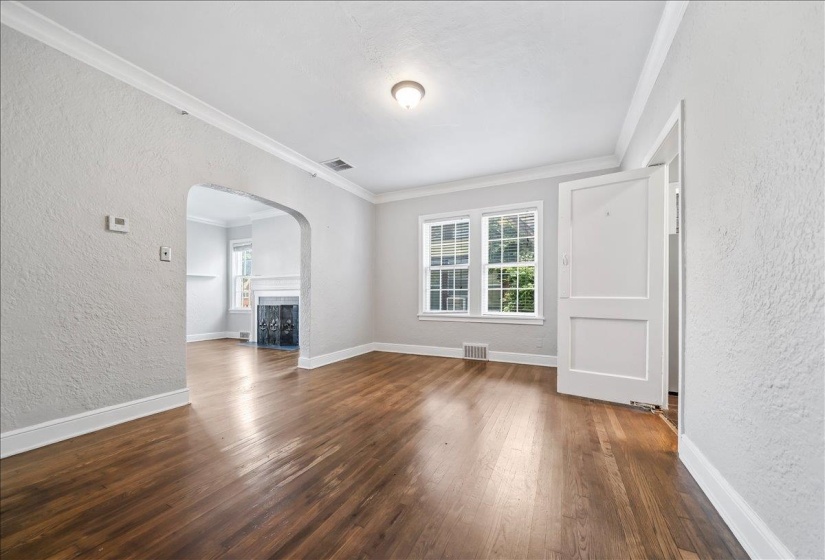 882 HAWTHORNE ST, Memphis, Tennessee 38107, 2 Bedrooms Bedrooms, 6 Rooms Rooms,2 BathroomsBathrooms,Residential,For Sale,HAWTHORNE,10224632