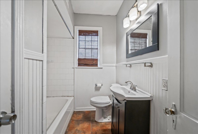 882 HAWTHORNE ST, Memphis, Tennessee 38107, 2 Bedrooms Bedrooms, 6 Rooms Rooms,2 BathroomsBathrooms,Residential,For Sale,HAWTHORNE,10224632