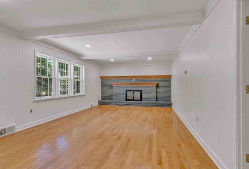 2391 YESTER OAKS DR, Germantown, Tennessee 38139, 4 Bedrooms Bedrooms, 10 Rooms Rooms,2.1 BathroomsBathrooms,Residential,For Sale,YESTER OAKS,10224639