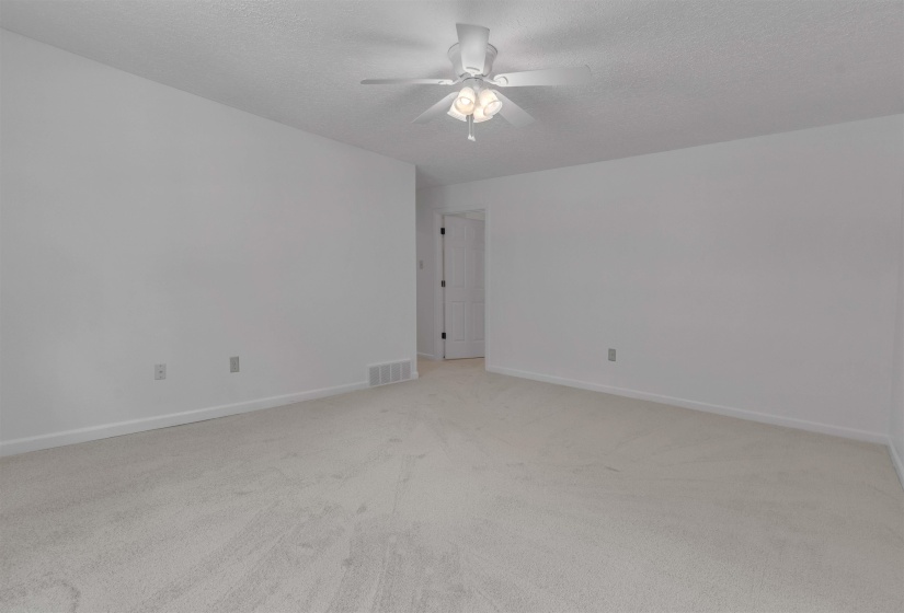 2391 YESTER OAKS DR, Germantown, Tennessee 38139, 4 Bedrooms Bedrooms, 10 Rooms Rooms,2.1 BathroomsBathrooms,Residential,For Sale,YESTER OAKS,10224639