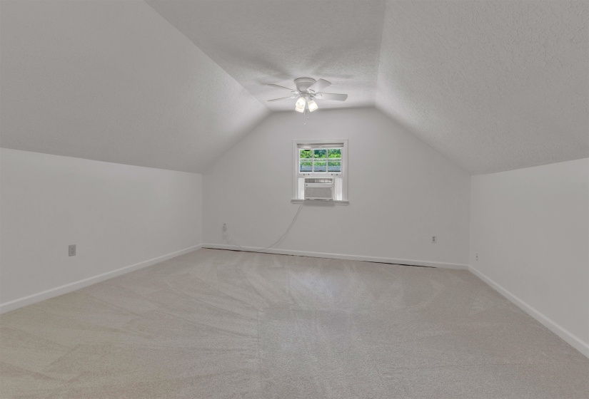 2391 YESTER OAKS DR, Germantown, Tennessee 38139, 4 Bedrooms Bedrooms, 10 Rooms Rooms,2.1 BathroomsBathrooms,Residential,For Sale,YESTER OAKS,10224639