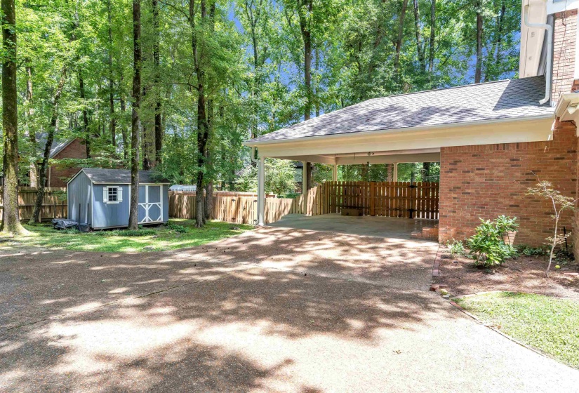 2391 YESTER OAKS DR, Germantown, Tennessee 38139, 4 Bedrooms Bedrooms, 10 Rooms Rooms,2.1 BathroomsBathrooms,Residential,For Sale,YESTER OAKS,10224639