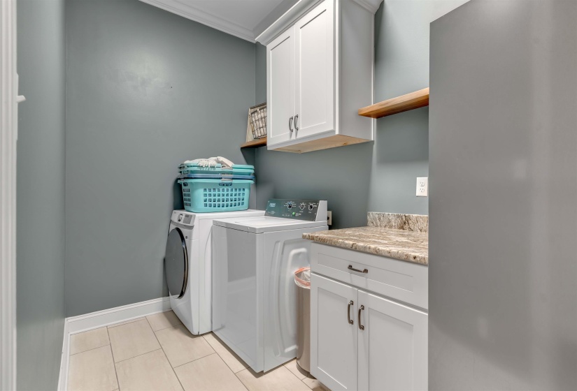 1562 PAINTED HORSE PASS, Collierville, Tennessee 38017, 5 Bedrooms Bedrooms, 9 Rooms Rooms,5.1 BathroomsBathrooms,Residential,For Sale,PAINTED HORSE,10224646