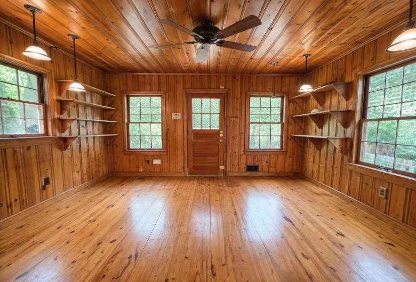 3764 HEALEY ST, Memphis, Tennessee 38111, 2 Bedrooms Bedrooms, 6 Rooms Rooms,1 BathroomBathrooms,Residential,For Sale,HEALEY,10224652