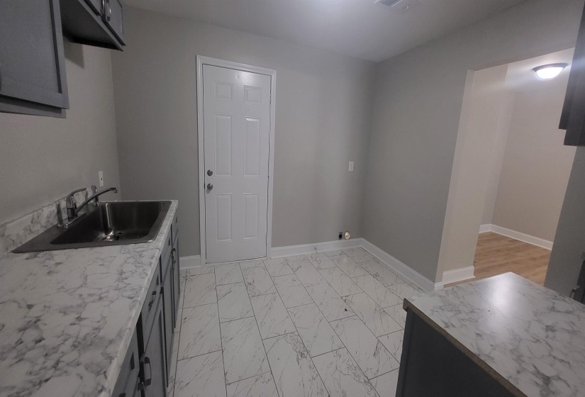 4220 GAILWOOD DR, Memphis, Tennessee 38122, 3 Bedrooms Bedrooms, 5 Rooms Rooms,1 BathroomBathrooms,Rental Properties,For Sale,GAILWOOD,10224657