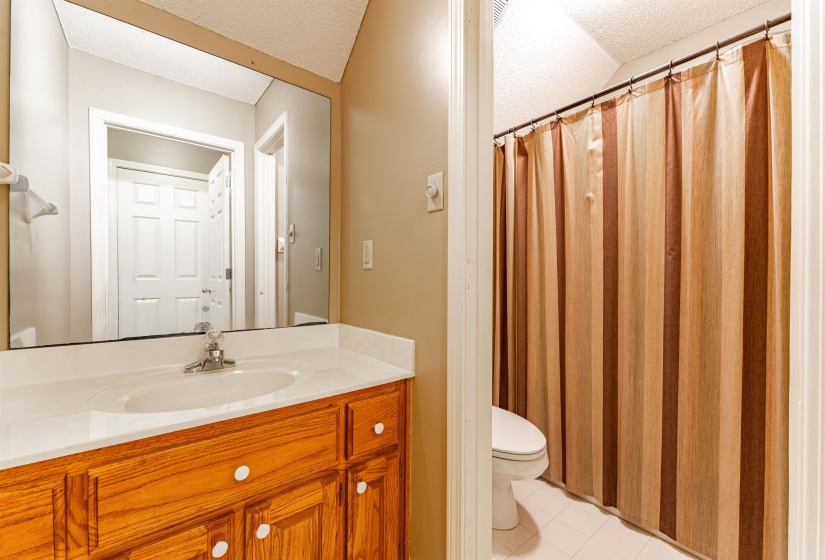 8740 OLD BROWNSVILLE RD, Bartlett, Tennessee 38002, 4 Bedrooms Bedrooms, 7 Rooms Rooms,3.1 BathroomsBathrooms,Residential,For Sale,OLD BROWNSVILLE,10224666