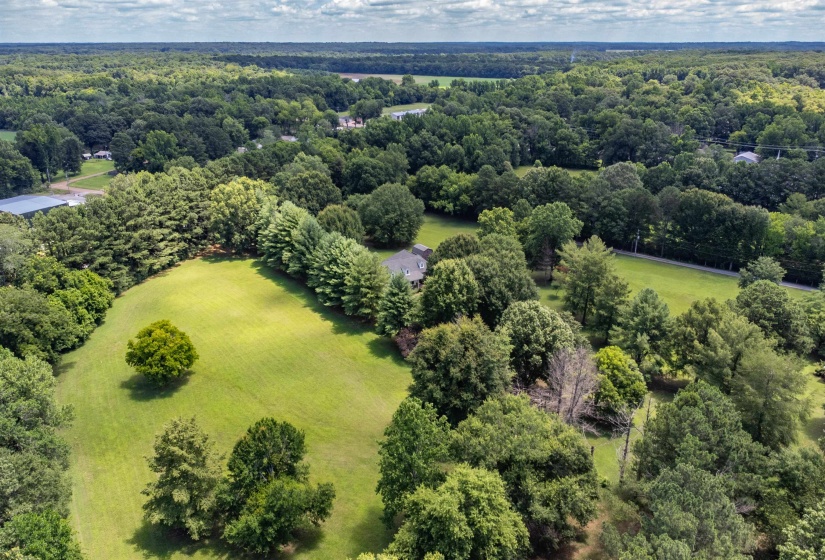 8740 OLD BROWNSVILLE RD, Bartlett, Tennessee 38002, 4 Bedrooms Bedrooms, 7 Rooms Rooms,3.1 BathroomsBathrooms,Residential,For Sale,OLD BROWNSVILLE,10224666