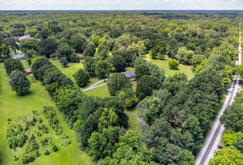 8740 OLD BROWNSVILLE RD, Bartlett, Tennessee 38002, 4 Bedrooms Bedrooms, 7 Rooms Rooms,3.1 BathroomsBathrooms,Residential,For Sale,OLD BROWNSVILLE,10224666