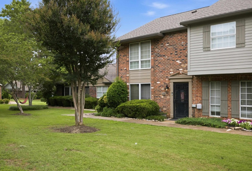 1747 CROOKED CREEK LN, Germantown, Tennessee 38138, 2 Bedrooms Bedrooms, 4 Rooms Rooms,2.1 BathroomsBathrooms,Residential,For Sale,CROOKED CREEK,10224671