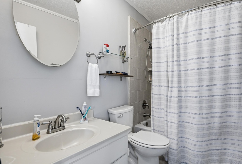 1747 CROOKED CREEK LN, Germantown, Tennessee 38138, 2 Bedrooms Bedrooms, 4 Rooms Rooms,2.1 BathroomsBathrooms,Residential,For Sale,CROOKED CREEK,10224671