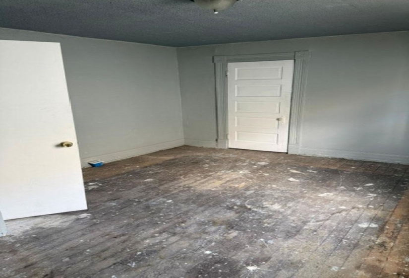 292 DECATUR ST, Memphis, Tennessee 38105, 2 Bedrooms Bedrooms, 4 Rooms Rooms,1 BathroomBathrooms,Residential,For Sale,DECATUR,10224673